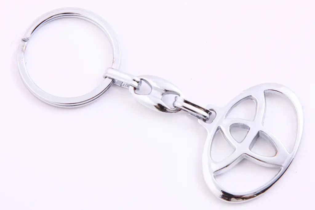 брелок метал. Toyota срібл. (емблема)