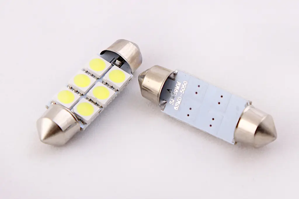 лампа діодна 12В салону 39мм 6-SMD 5050 