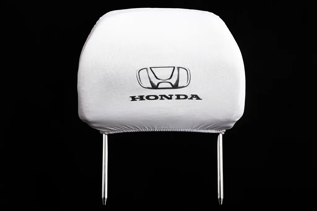 чехлы на подголовники белые Honda. Photo 2