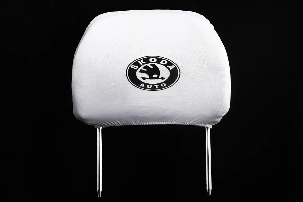 чехлы на подголовники белые Skoda. Photo 2