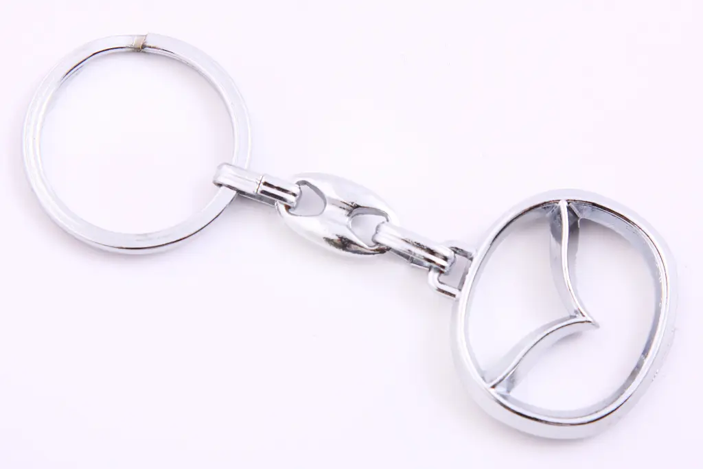 брелок метал. Mazda срібл. (емблема)