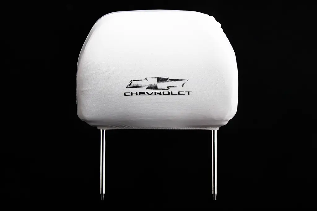 чехлы на подголовники белые Chevrolet. Photo 2