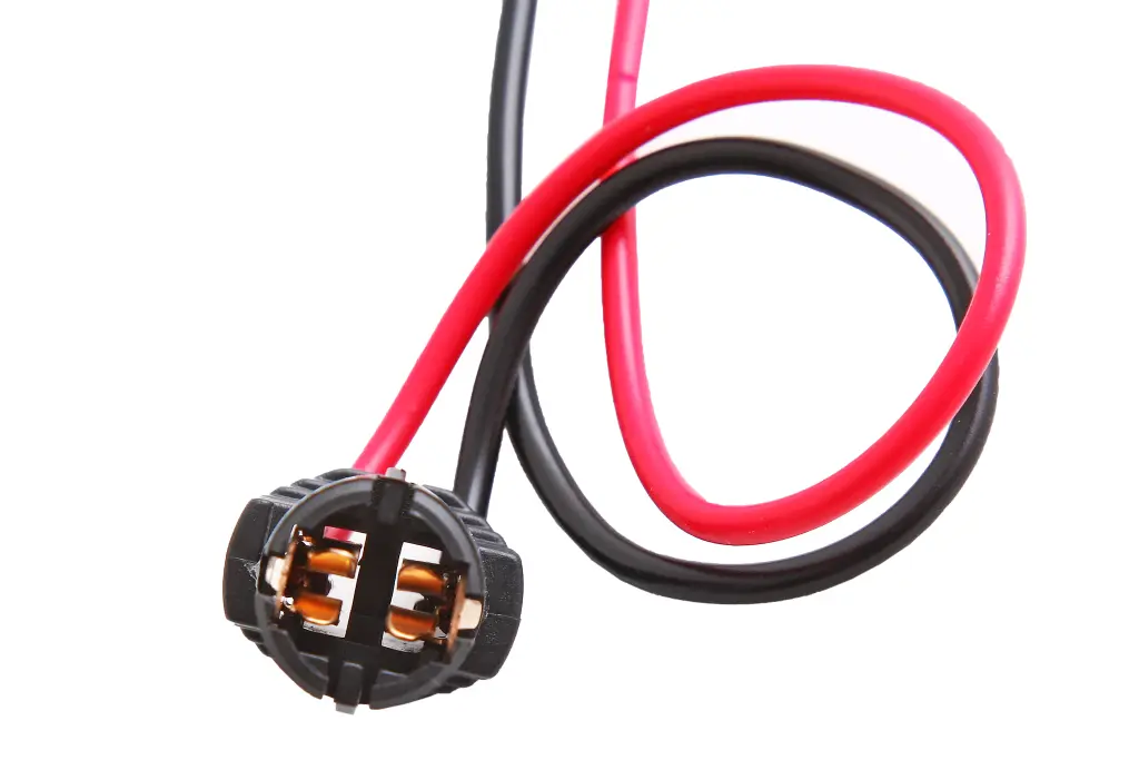 патрон лампы безцок. 1-конт. 5 Вт с проводами 