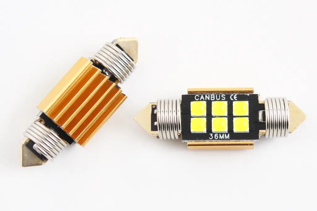 лампа діодна 12В салону 36мм 6-SMD 3030 CAN з радіатором 