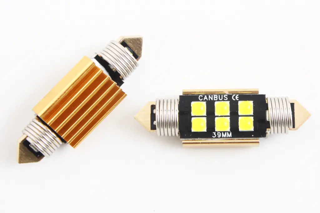 лампа діодна 12В салону 39мм 6-SMD 3030 CAN з радіатором 