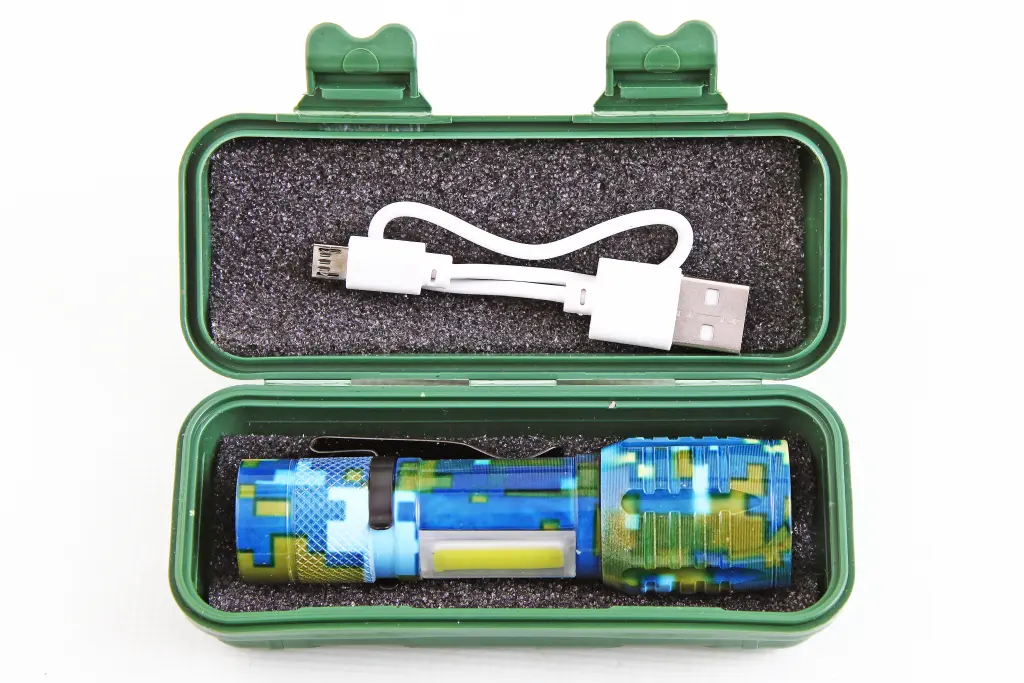 фонарик ручной метал. в кейсе хаки (3 режима, под microUSB зарядку) *Blackout*. Photo 3