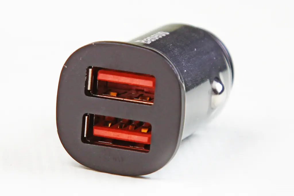 зарядка в прикуриватель 2USB QC 30Вт 