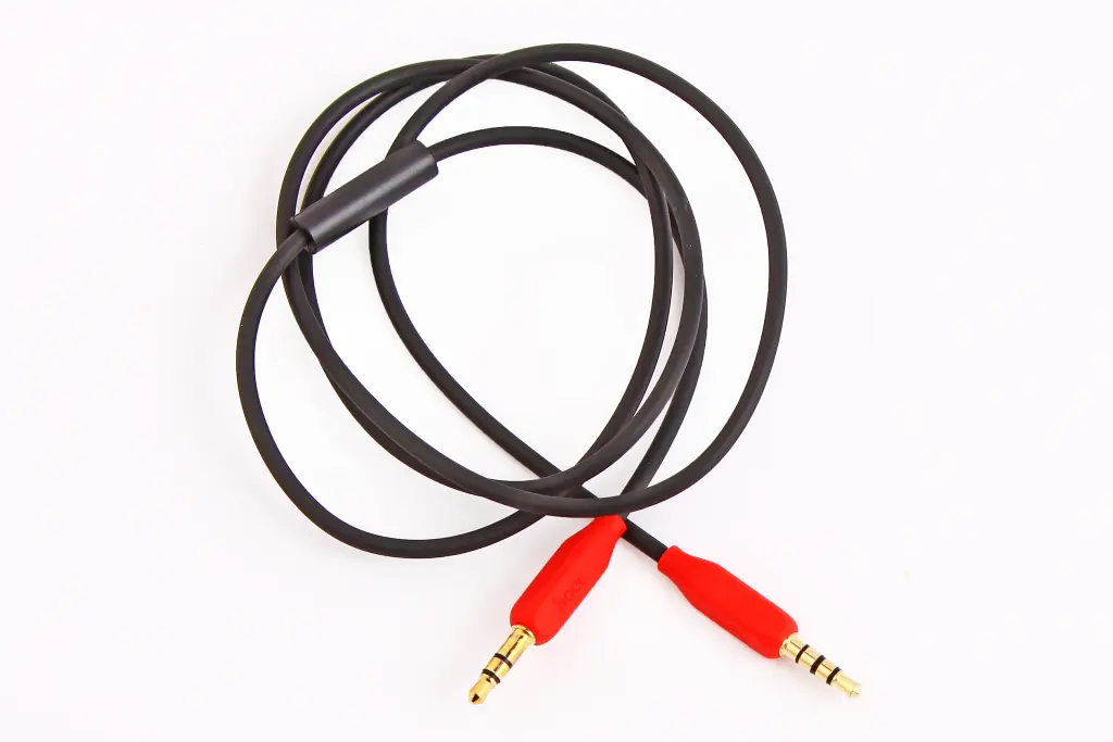 кабель AUX - AUX с микрофоном 1.0м 
