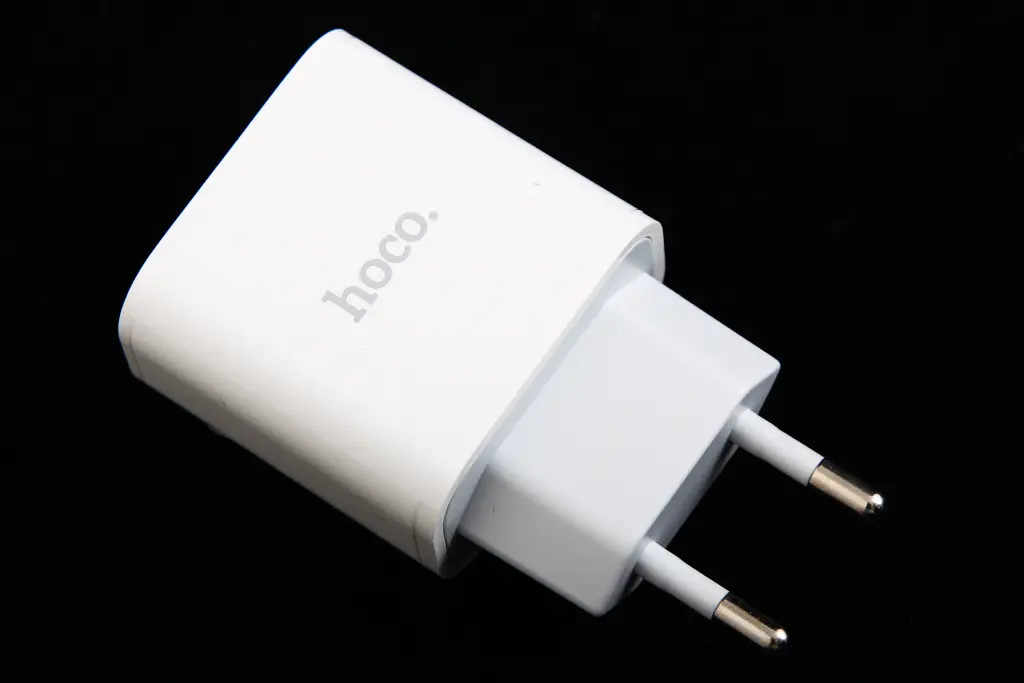 зарядка 220В 1USB/1Type-C QC 20 Вт 
