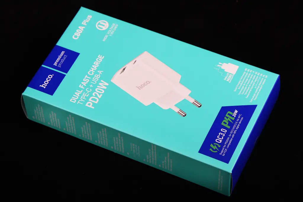 зарядка 220В 1USB/1Type-C QC 20 Вт 