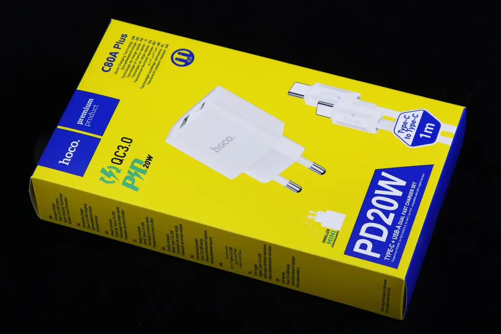 зарядка 220В 1USB/1Type-C QC 20 Вт 