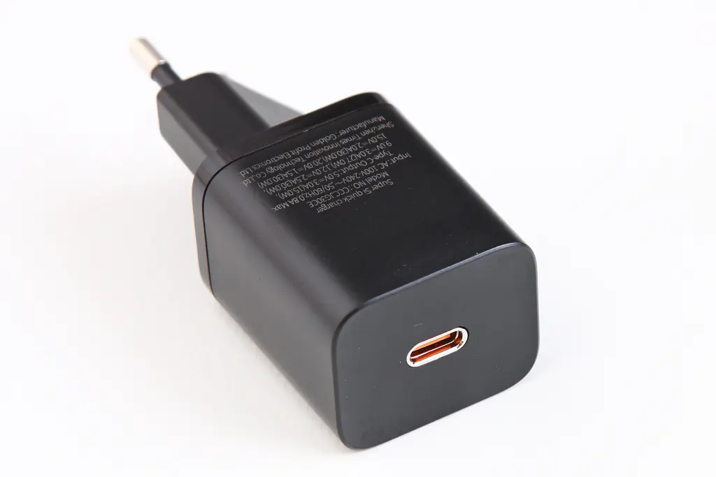 зарядка 220В 1Type-C QC 30 Вт 