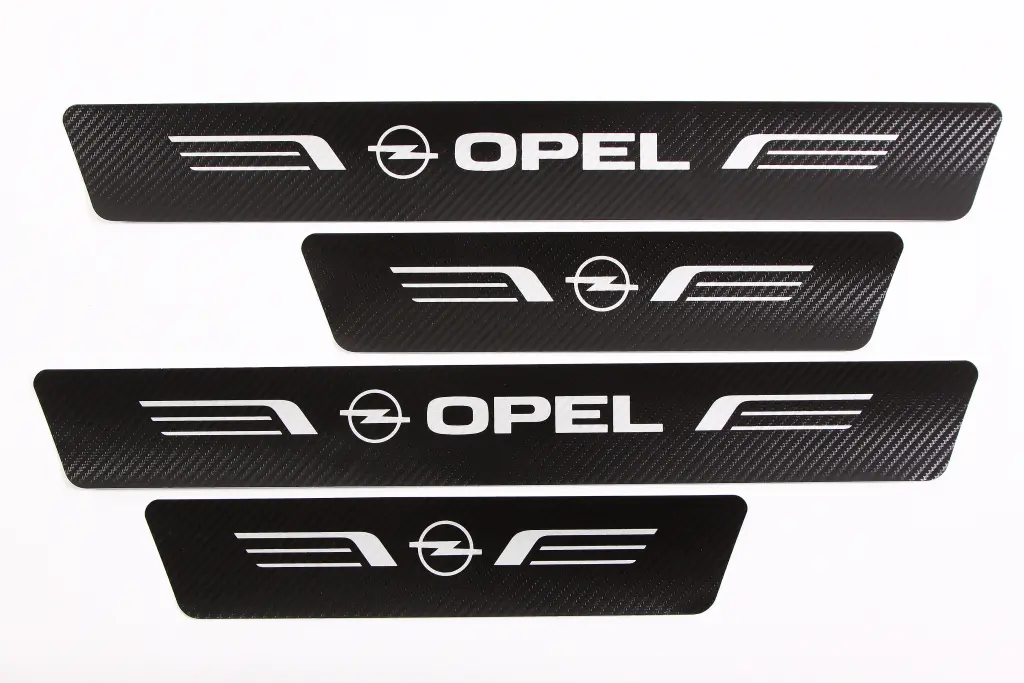 наклейка на пороги Opel чорний карбон 