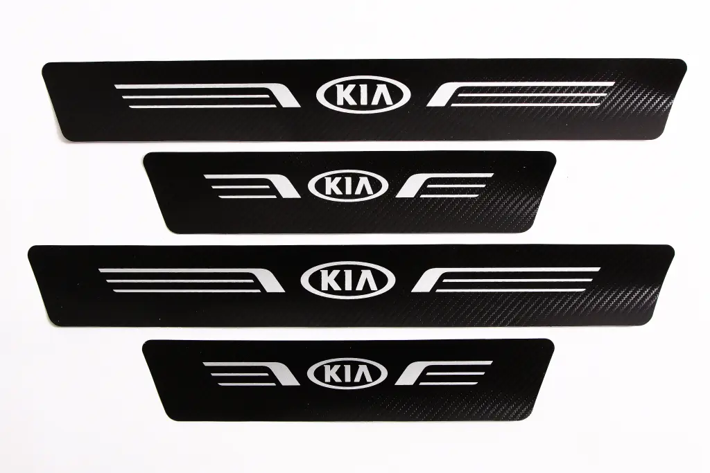 наклейка на пороги KIA чорний карбон 