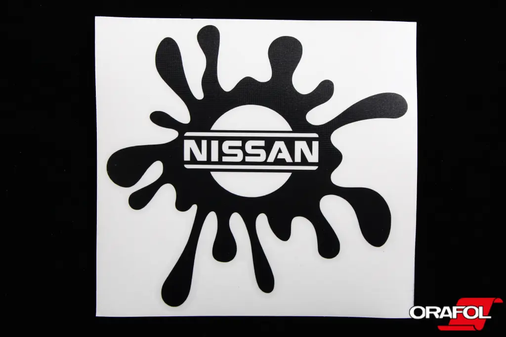 наклейка Пляма плотер чорна Nissan 12*11см