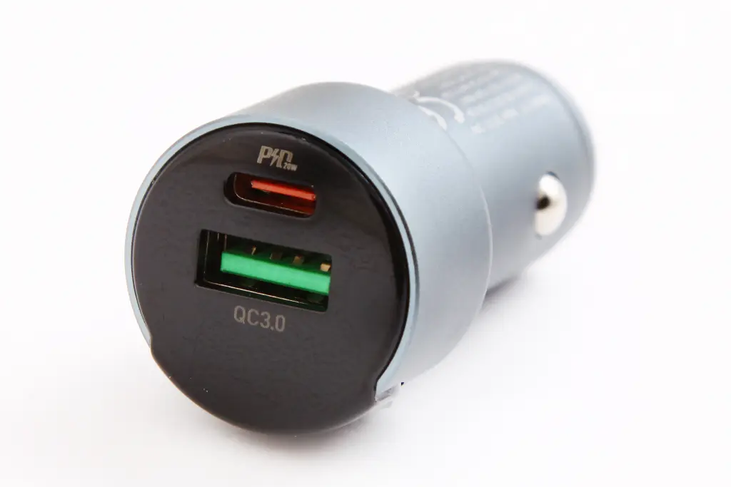 зарядка в прикуриватель с вольтметром 1USB/1Type-C QC 20Вт 