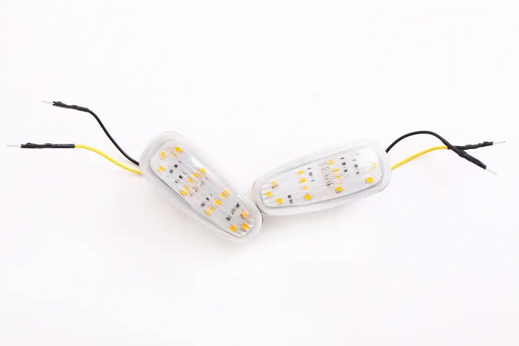 повторитель 1118 LED белый с прокладкой (2 шт.)
