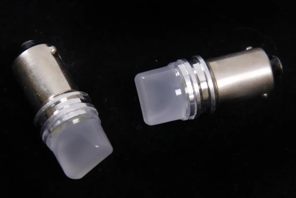 лампа диодная 12В T 8.5 3-SMD 2835 стекло 