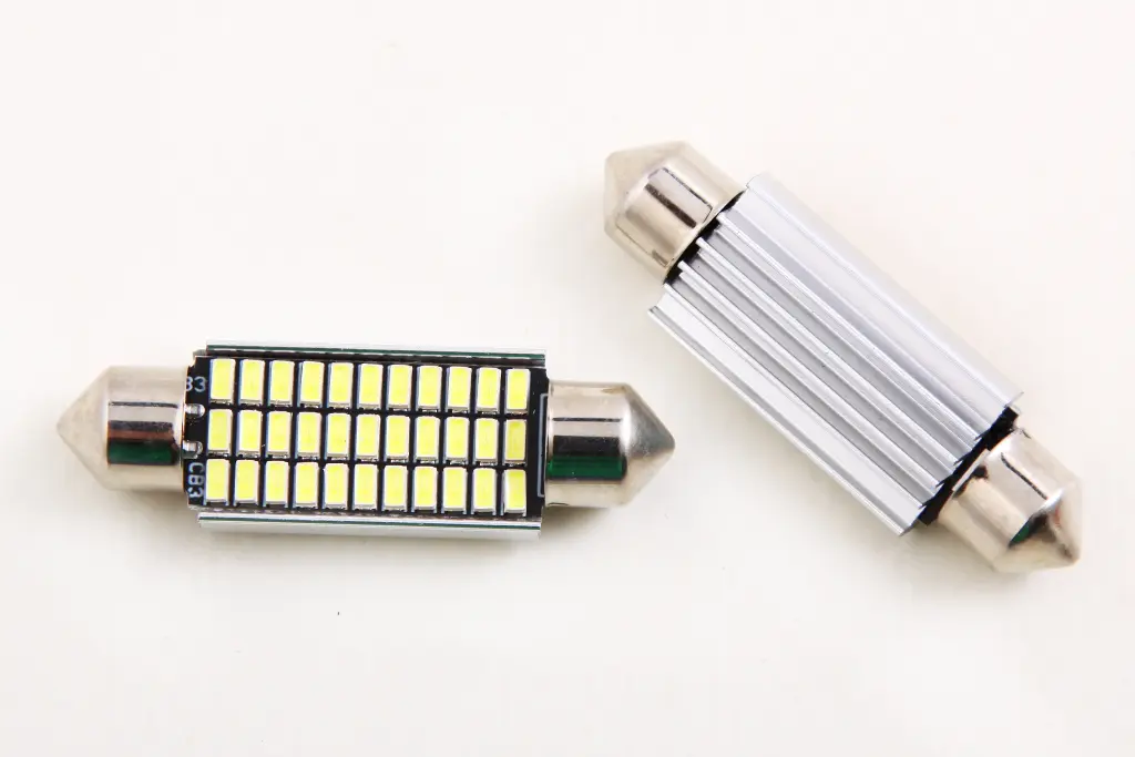 лампа діодна 12В салону 41мм 33-SMD 4014 CAN з радіатором 