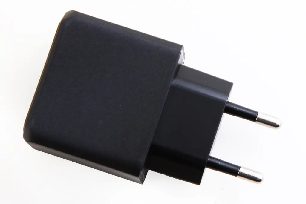 зарядка 220В 1Type-C QC 20 Вт 