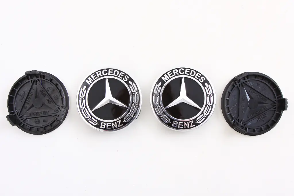 заглушка диска 75*70мм Mercedes чорна 3 ніжки (4 шт.)