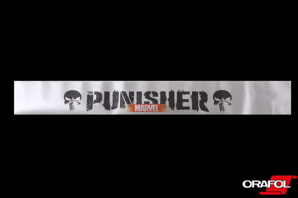 наклейка на лобове скло 17*136см Punisher marvel срібл. 