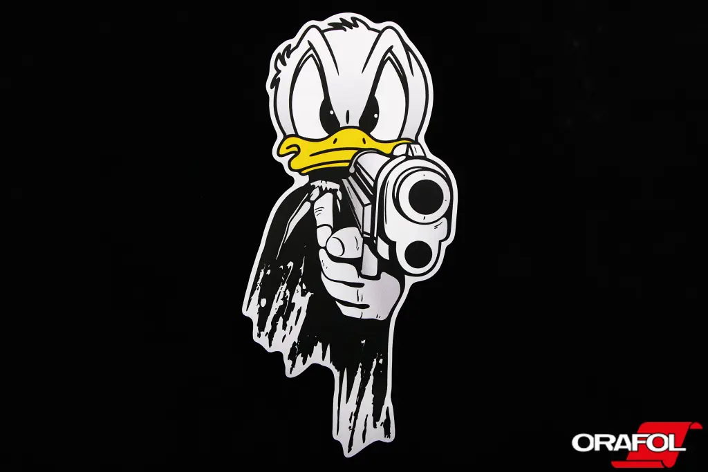 наклейка Donald Duck с пистолетом 19*8см