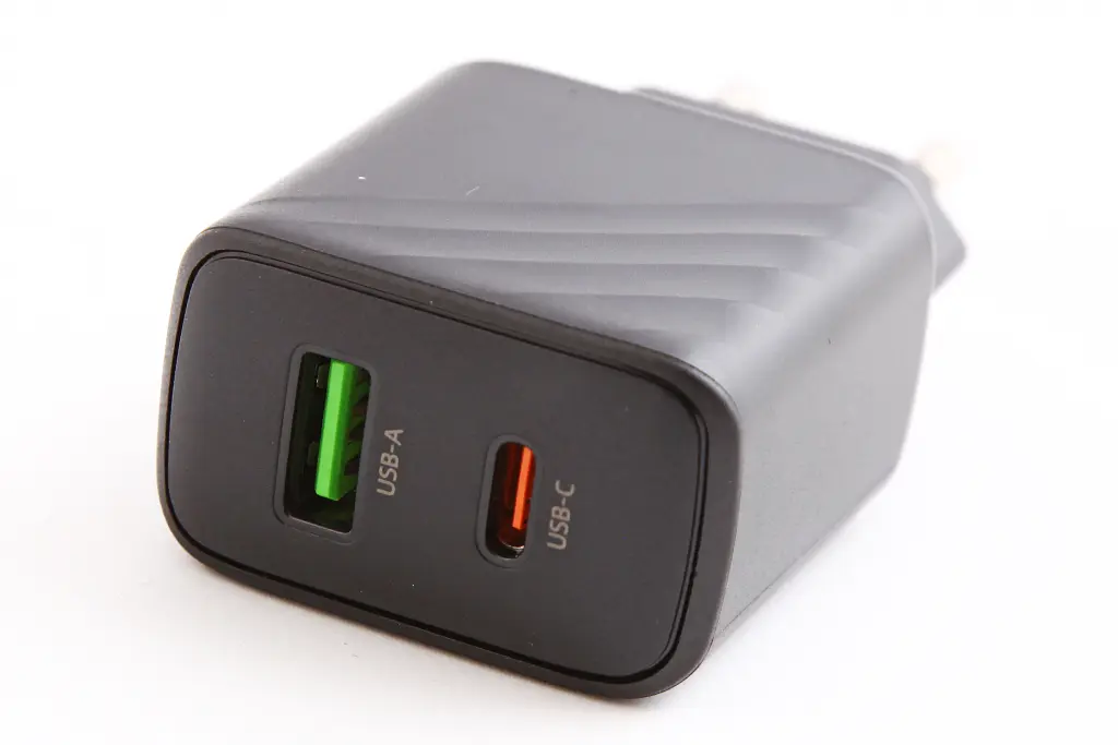 зарядка 220В 1USB/1Type-C QC 30 Вт 