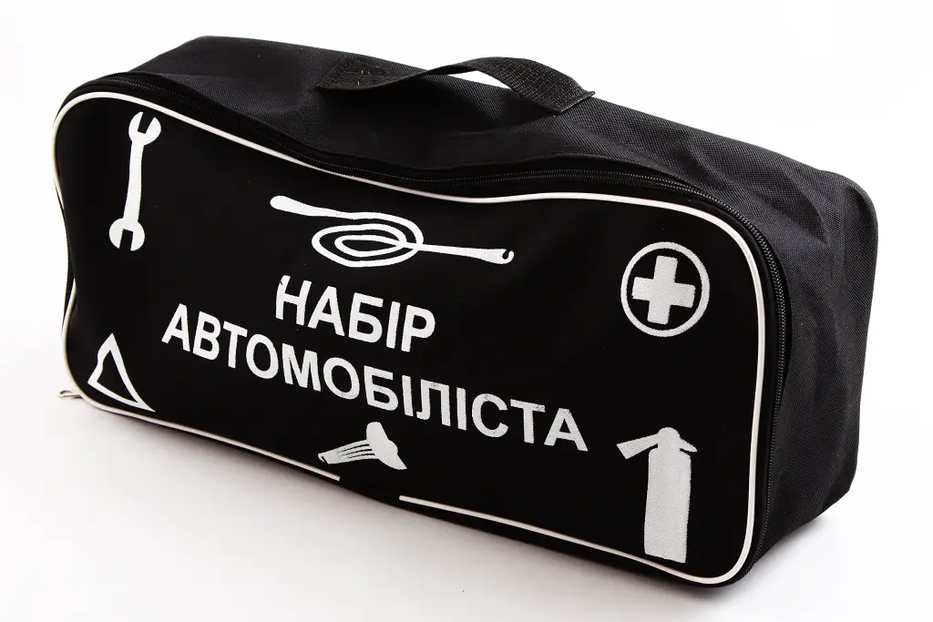 набір автом-ста (вогнегасник вуглекислотний 0.5кг, трос, аптечка, аварійний знак, жилет, рукавички)