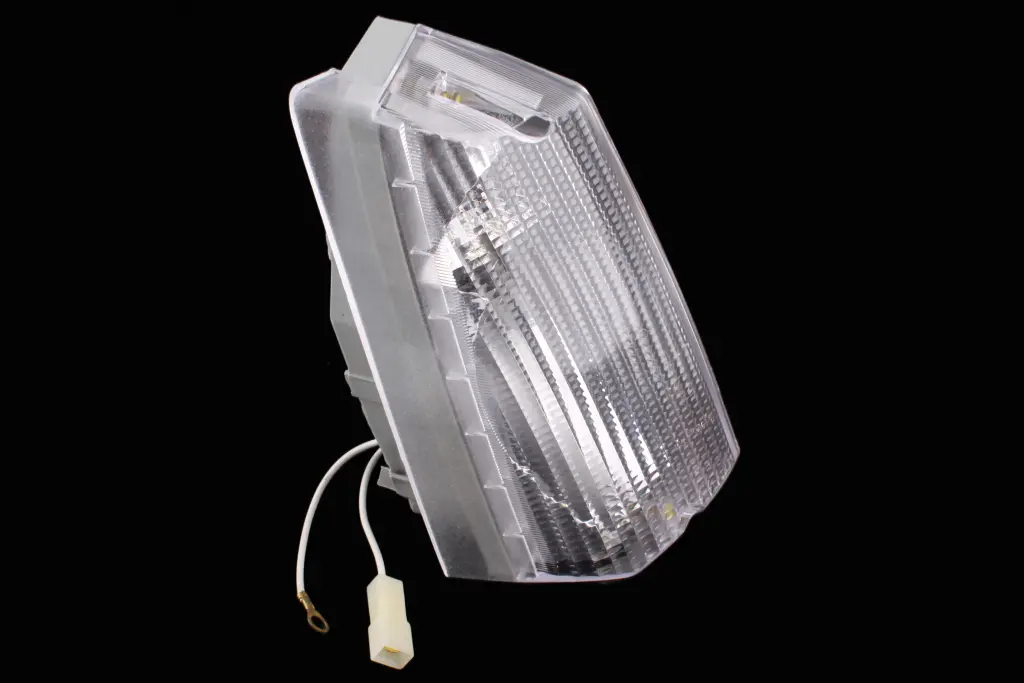 поворотник Славута белый 