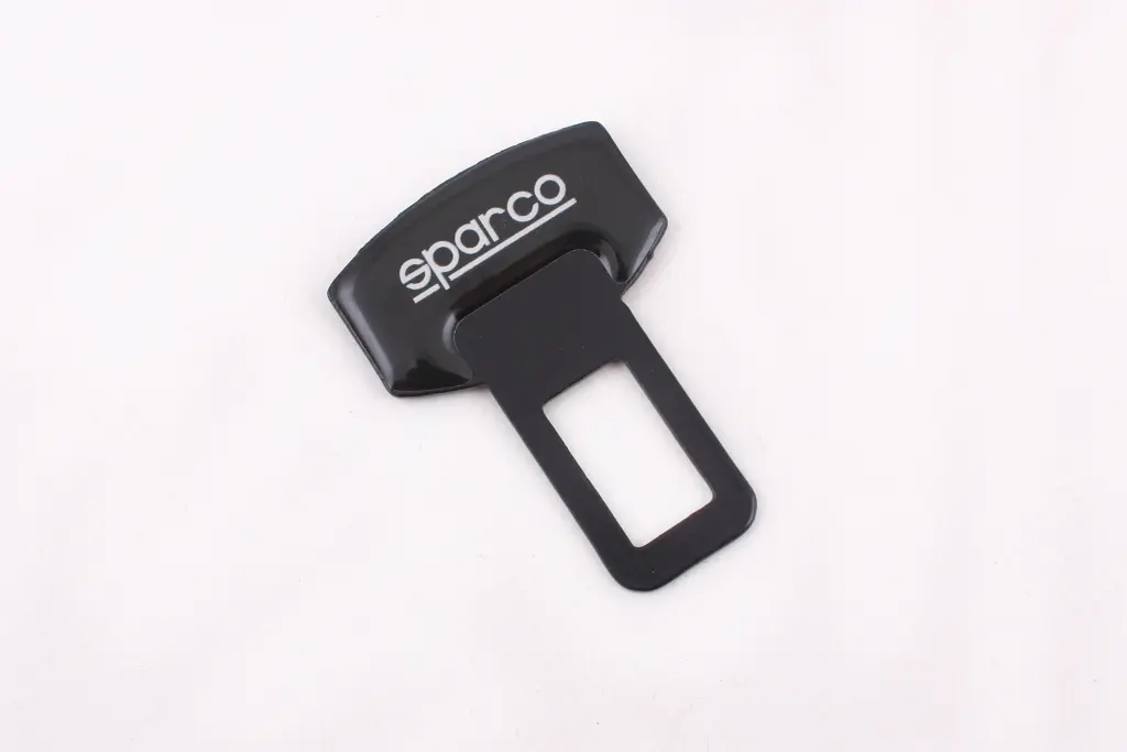 застежка ремня безопасности заглушка метал. черная Sparco