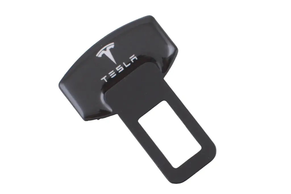 застежка ремня безопасности заглушка метал. черная Tesla